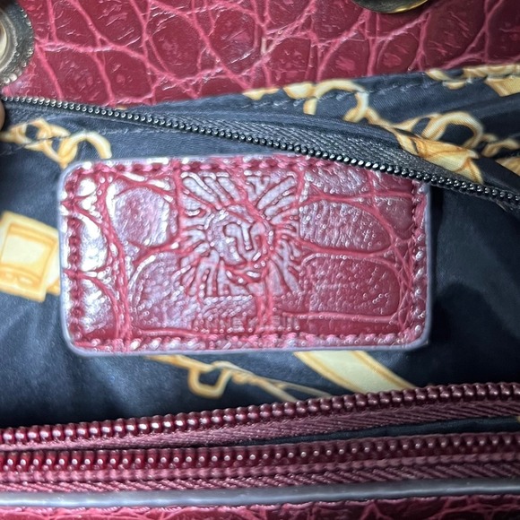 Anne Klein Burgundy Croc Embossed Satchel Shoulder Bag Lion Charm - Picture 6 of 9